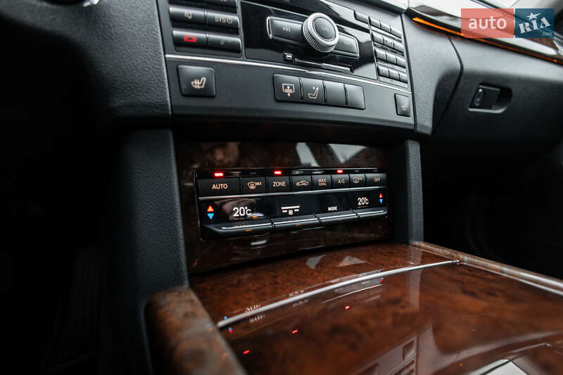 Седан Mercedes-Benz E-Class 2009 в Львове