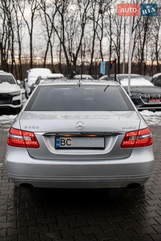 Седан Mercedes-Benz E-Class 2009 в Львове