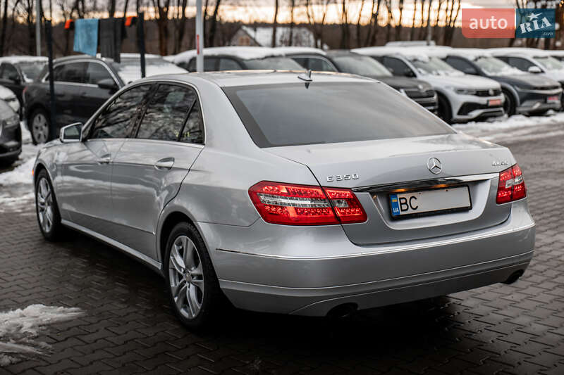 Седан Mercedes-Benz E-Class 2009 в Львове