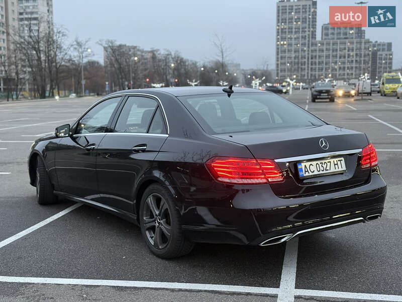 Седан Mercedes-Benz E-Class 2013 в Киеве