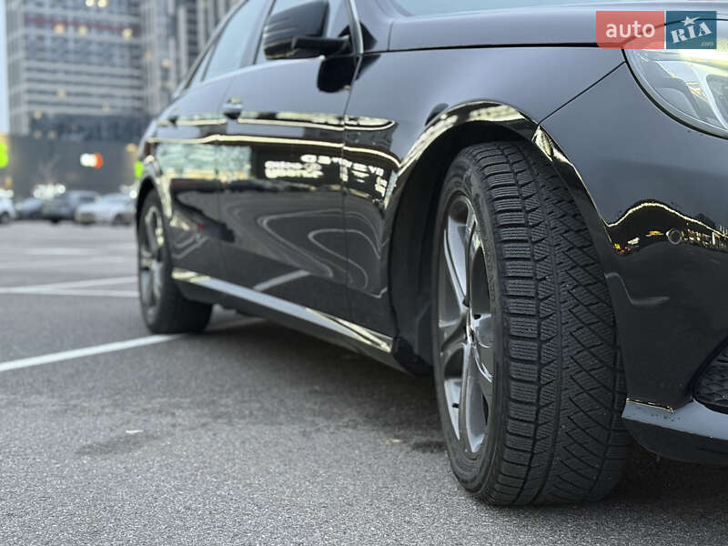 Седан Mercedes-Benz E-Class 2013 в Киеве