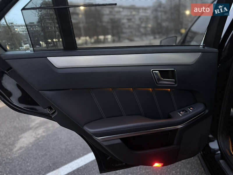 Седан Mercedes-Benz E-Class 2013 в Киеве