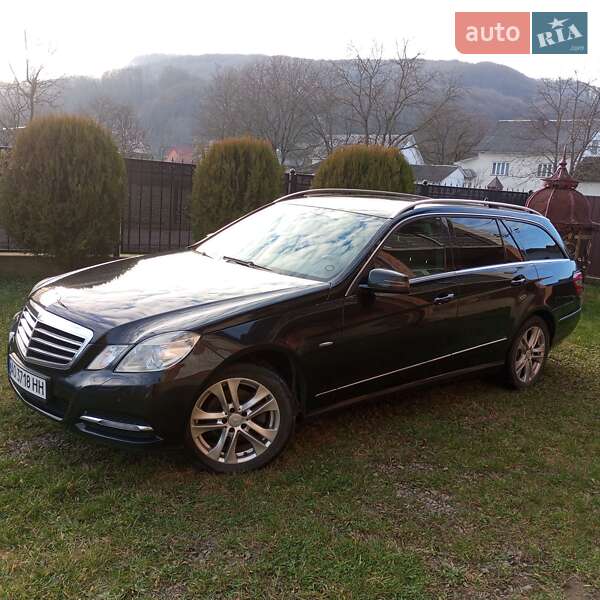 Універсал Mercedes-Benz E-Class 2011 в Добрянському