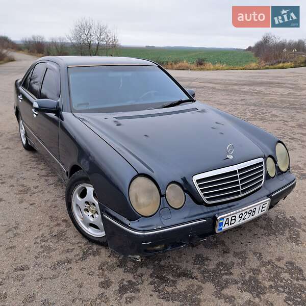 Седан Mercedes-Benz E-Class 2001 в Тульчині