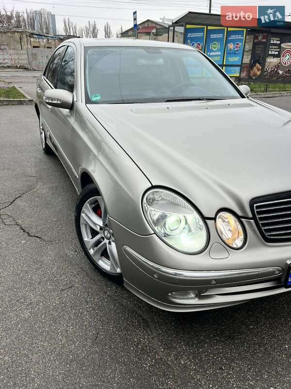 Седан Mercedes-Benz E-Class 2003 в Киеве фото 14 Седан Mercedes-Benz E-Class 2003 в Киеве