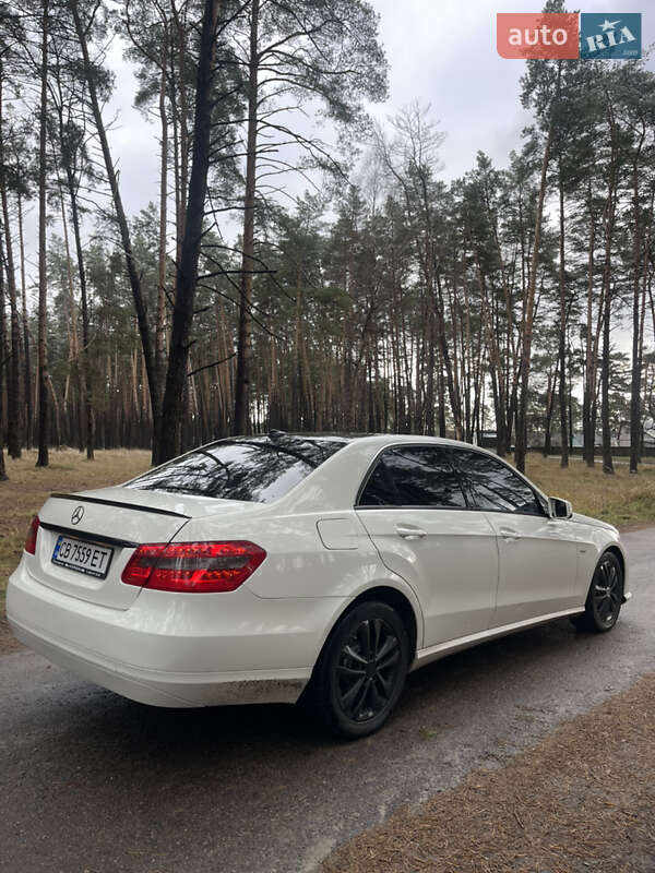 Седан Mercedes-Benz E-Class 2010 в Чернигове фото 5 Седан Mercedes-Benz E-Class 2010 в Чернигове