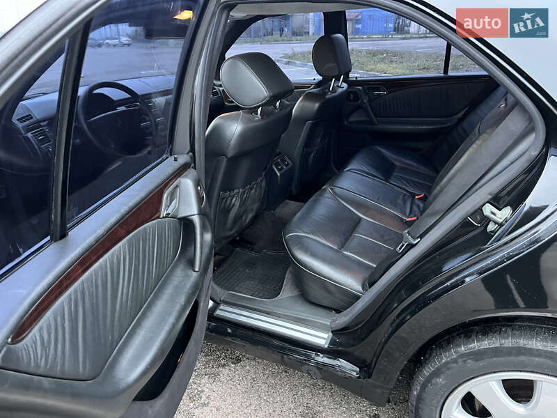 Седан Mercedes-Benz E-Class 1998 в Харькове