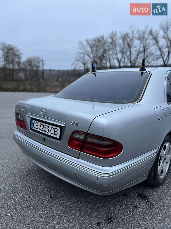 Седан Mercedes-Benz E-Class 2000 в Сокирянах