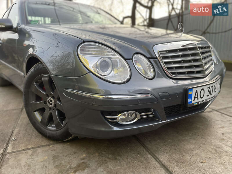Седан Mercedes-Benz E-Class 2008 в Ужгороді