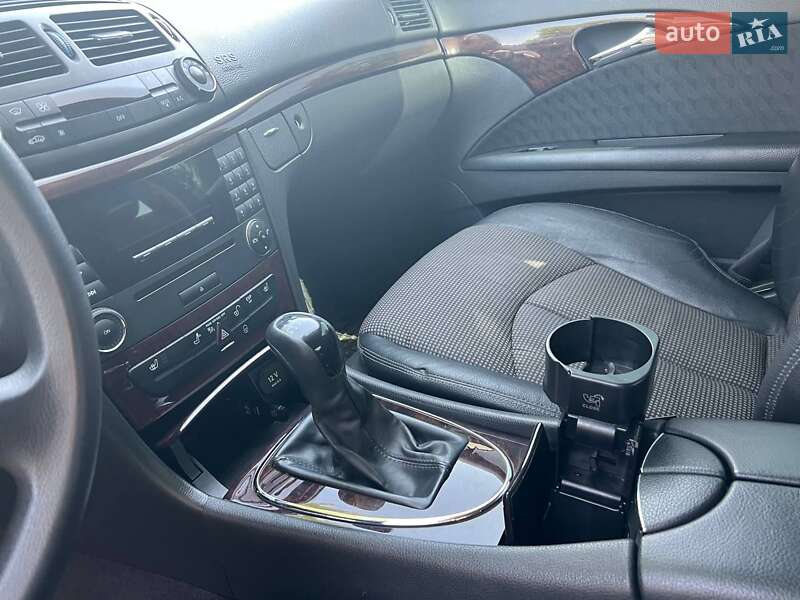 Седан Mercedes-Benz E-Class 2005 в Самборі фото 17 Седан Mercedes-Benz E-Class 2005 в Самборі
