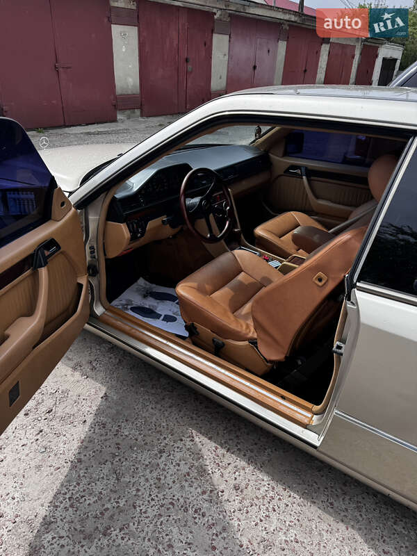 Купе Mercedes-Benz E-Class 1992 в Чернигове фото 7 Купе Mercedes-Benz E-Class 1992 в Чернигове