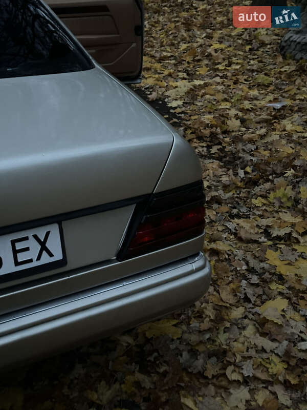 Купе Mercedes-Benz E-Class 1992 в Чернигове фото 19 Купе Mercedes-Benz E-Class 1992 в Чернигове