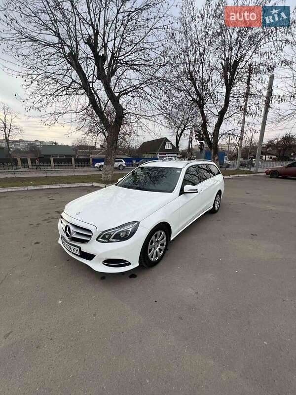 Универсал Mercedes-Benz E-Class 2015 в Виннице фото 6 Универсал Mercedes-Benz E-Class 2015 в Виннице