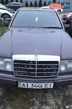 Седан Mercedes-Benz E-Class 1991 в Киеве