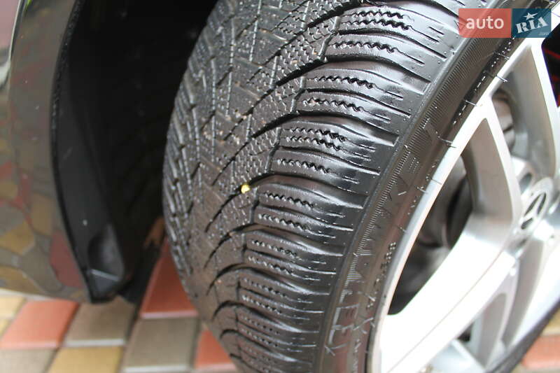 Седан Mercedes-Benz E-Class 2010 в Киверцах фото 20 Седан Mercedes-Benz E-Class 2010 в Киверцах