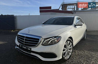 Седан Mercedes-Benz E-Class 2017 в Новояворівську
