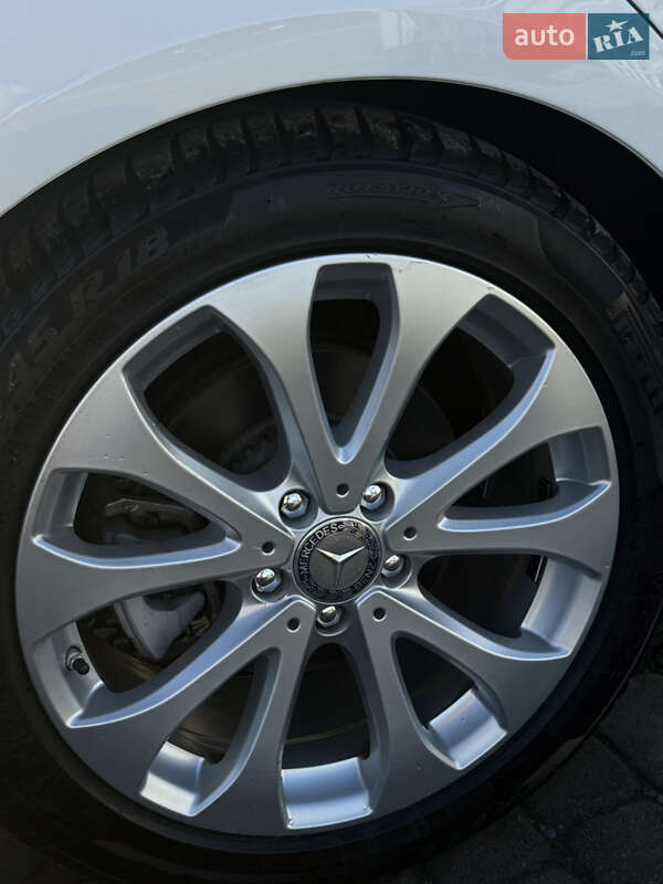 Седан Mercedes-Benz E-Class 2017 в Новояворовске