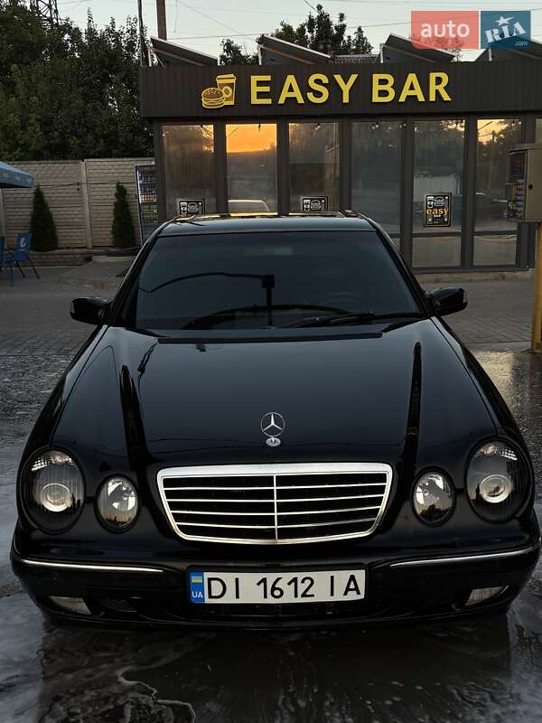 Mercedes-Benz E-Class 2000
