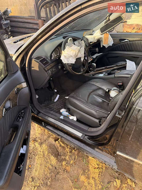 Mercedes-Benz E-Class 2003