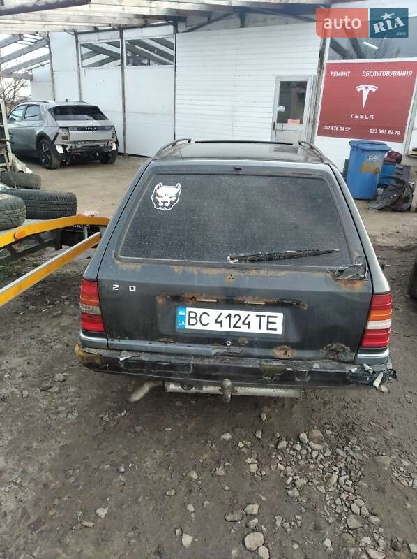 Универсал Mercedes-Benz E-Class 1995 в Львове
