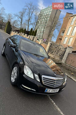 Седан Mercedes-Benz E-Class 2012 в Чернівцях
