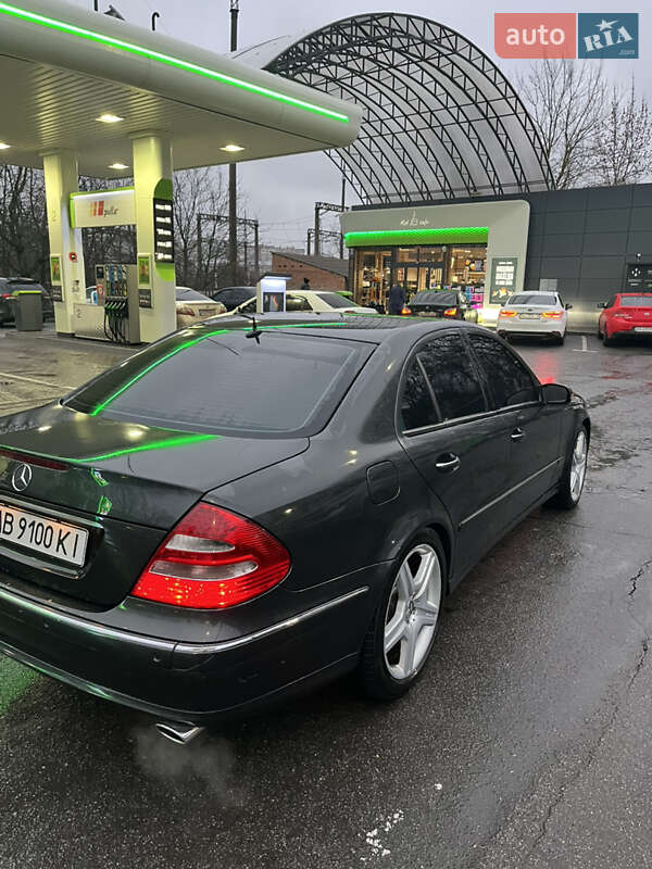 Седан Mercedes-Benz E-Class 2003 в Вінниці