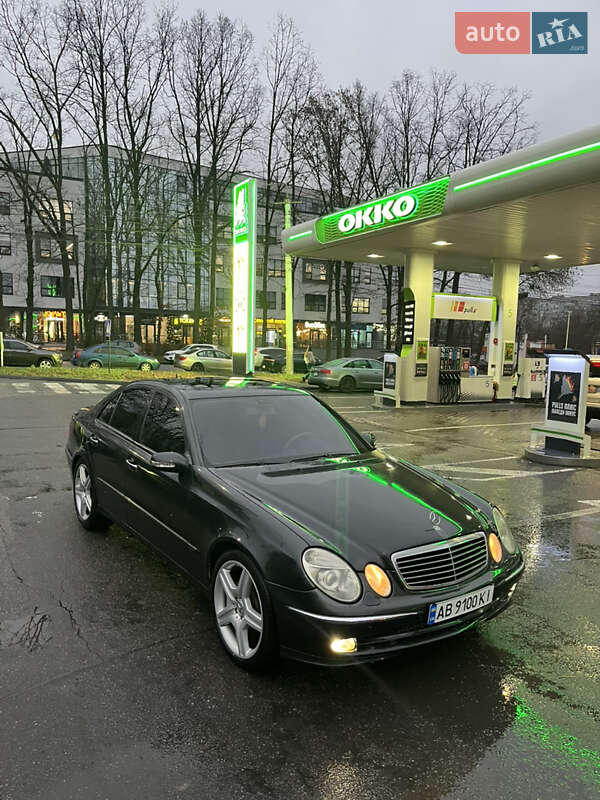 Седан Mercedes-Benz E-Class 2003 в Вінниці