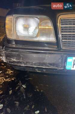 Седан Mercedes-Benz E-Class 1995 в Києві