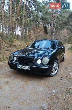 Седан Mercedes-Benz E-Class 2001 в Новояворівську