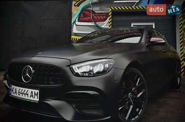 Седан Mercedes-Benz E-Class 2017 в Києві