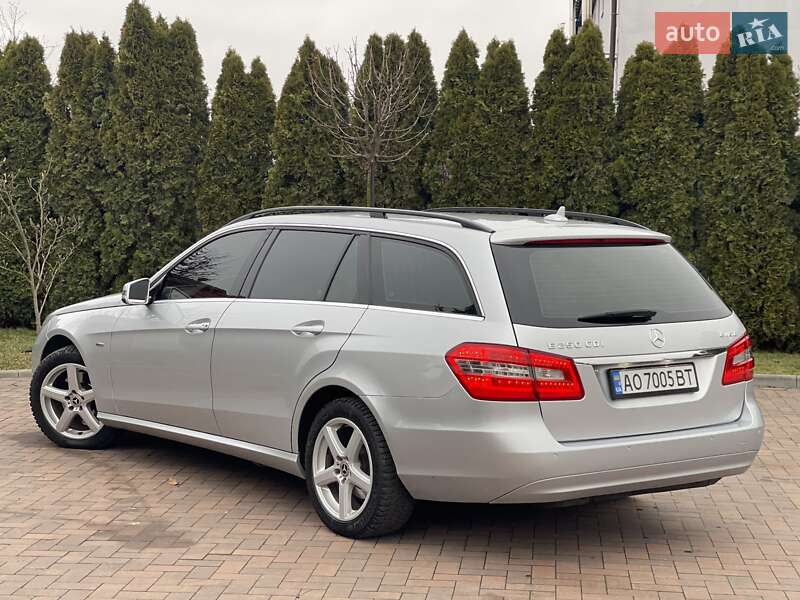 Универсал Mercedes-Benz E-Class 2012 в Ивано-Франковске