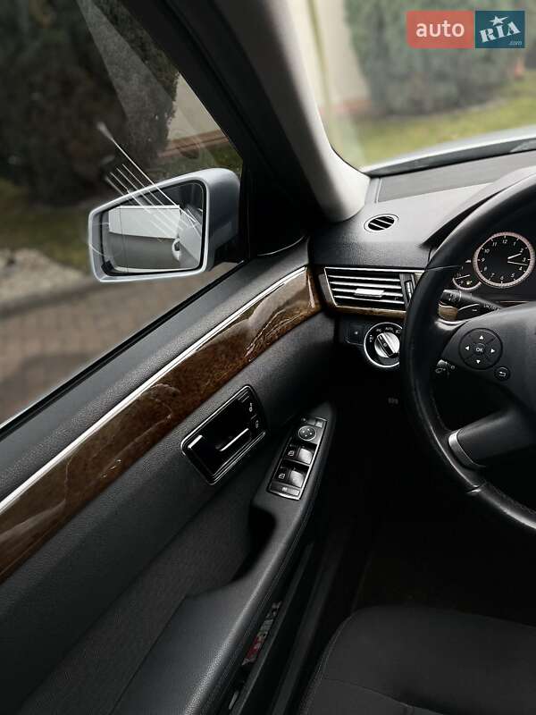 Универсал Mercedes-Benz E-Class 2012 в Ивано-Франковске