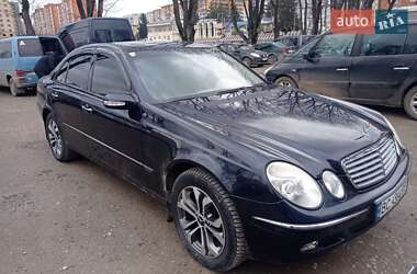 Седан Mercedes-Benz E-Class 2003 в Дунаевцах