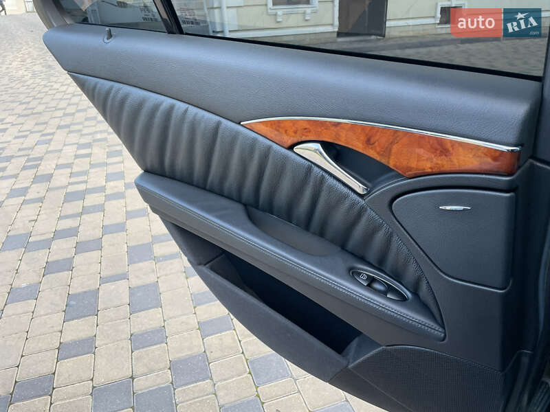 Седан Mercedes-Benz E-Class 2005 в Могилів-Подільському