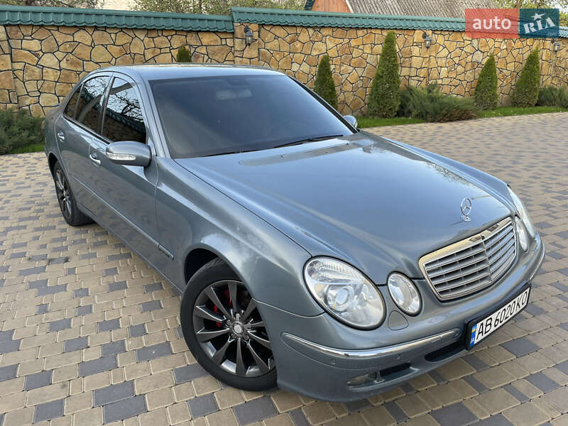 Седан Mercedes-Benz E-Class 2005 в Могилів-Подільському