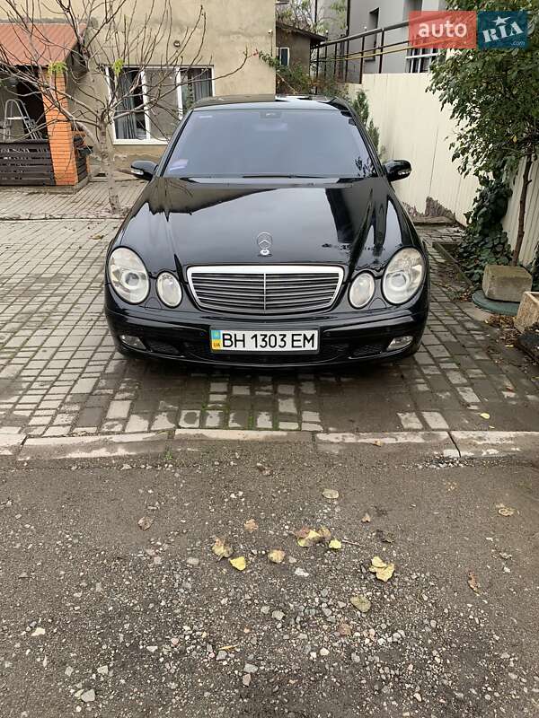 Mercedes-Benz E-Class 2004