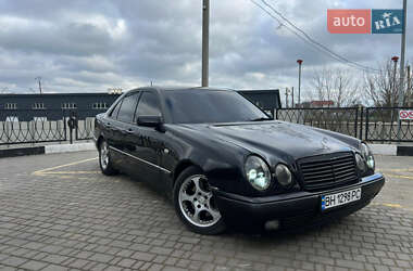 Седан Mercedes-Benz E-Class 1998 в Одессе