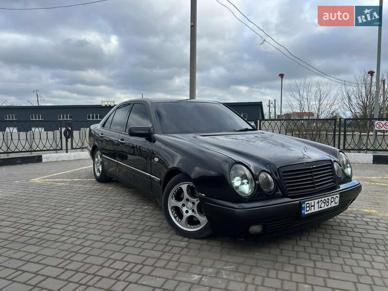 Mercedes-Benz E-Class 1998