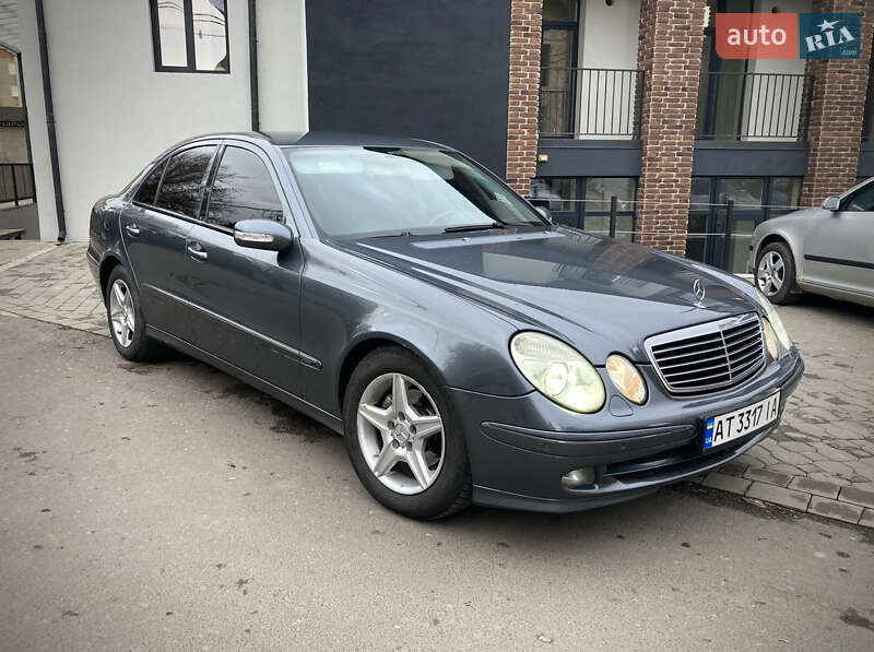 Mercedes-Benz E-Class 2005