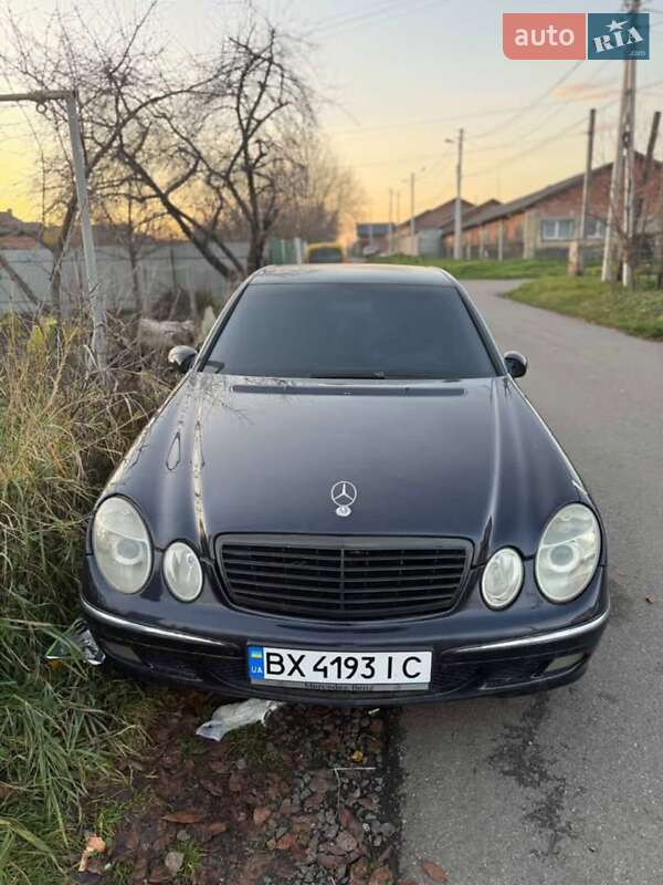 Mercedes-Benz E-Class 2002