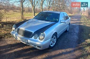 Седан Mercedes-Benz E-Class 2000 в Ивано-Франковске