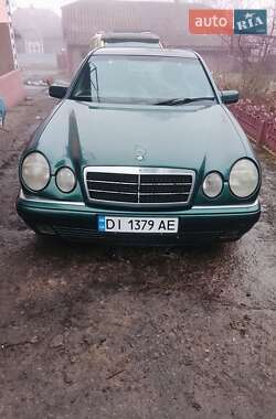 Седан Mercedes-Benz E-Class 1997 в Кельменцах