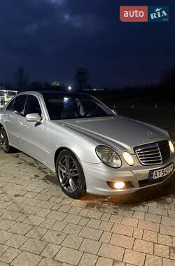 Седан Mercedes-Benz E-Class 2006 в Львове