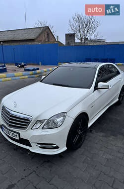 Седан Mercedes-Benz E-Class 2012 в Білгороді-Дністровському