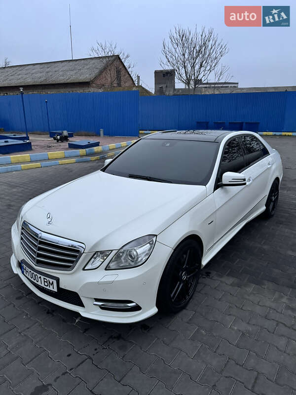 Mercedes-Benz E-Class 2012