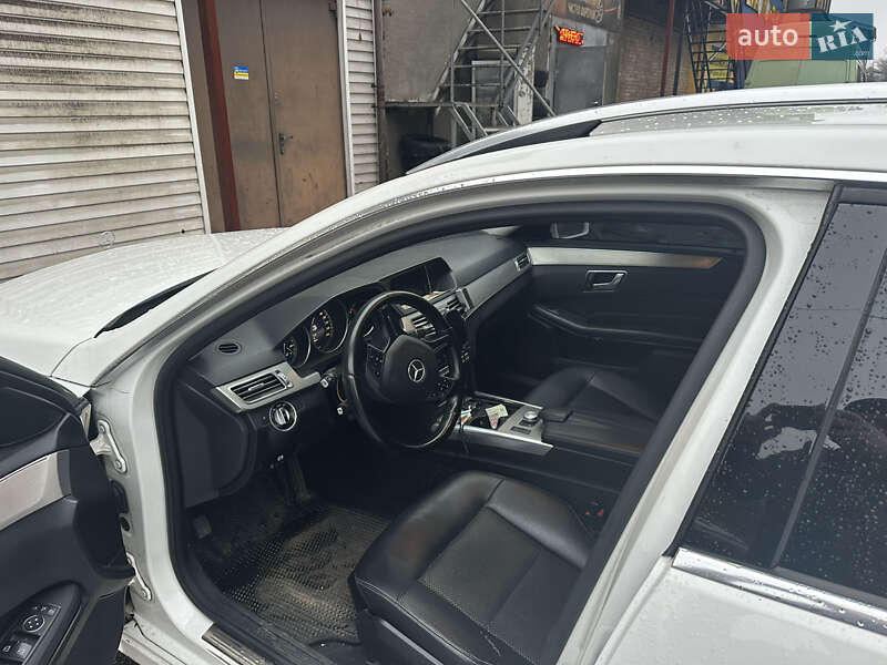 Універсал Mercedes-Benz E-Class 2015 в Києві фото 8 Універсал Mercedes-Benz E-Class 2015 в Києві