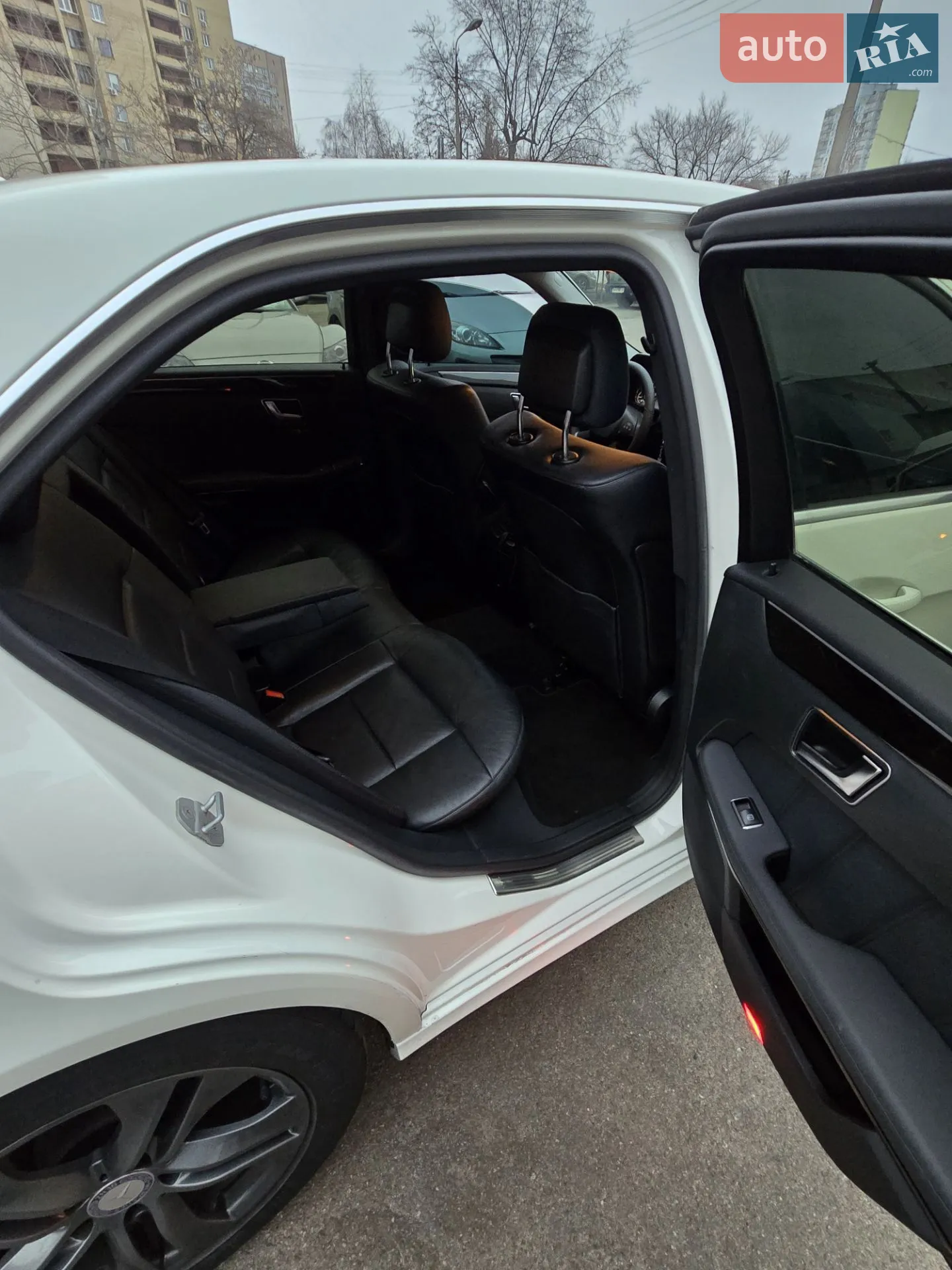 2011 Mercedes-Benz E-klasse - мініатюра 24