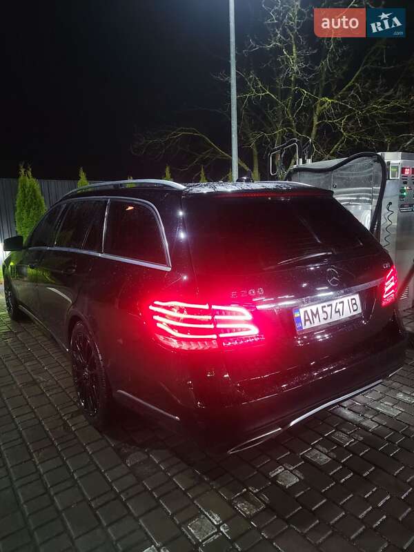 Універсал Mercedes-Benz E-Class 2014 в Звягелі