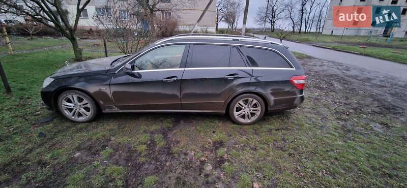 Універсал Mercedes-Benz E-Class 2010 в Андріївці