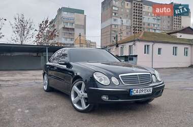 Седан Mercedes-Benz E-Class 2005 в Николаеве
